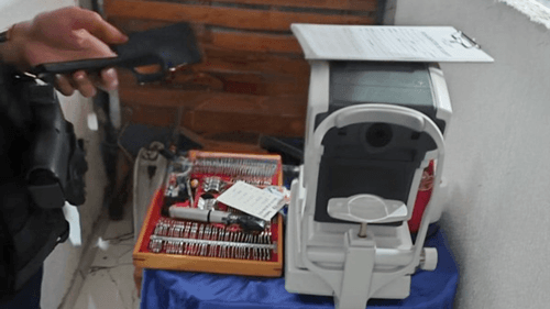 Falsa médica é presa em flagrante durante atendimentos em igreja em Porto Seguro