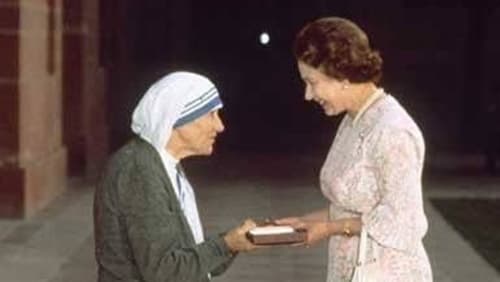 Na década de 80 , a Rainha Elizabeth II concedia Ordem do Mérito a Madre Teresa em visita à Índia