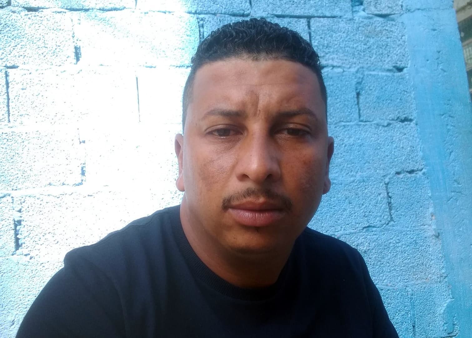 Homem procura pais biológicos em Ibirataia após ser adotado recém-nascido