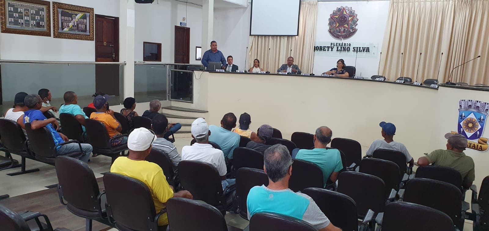 Sindservi realiza assembleia e informa andamento de processos referente aos salários de 2012; assista o vídeo