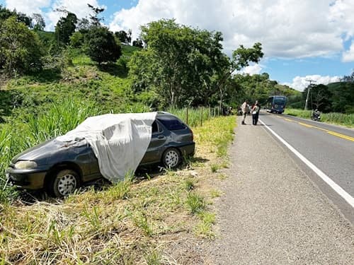 Motorista de 42 anos morre em acidente na BR-330, saída de Ipiaú sentido Jitaúna