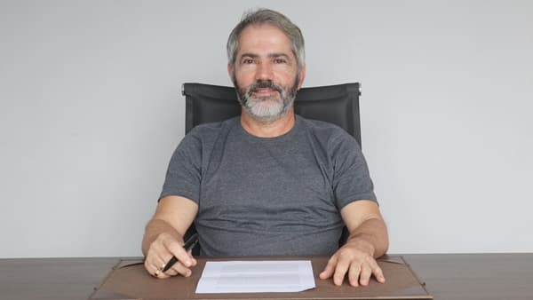 Entrevista com Elísio Reis: Destaque no Programa Conexão Ibirataia da 104,9 Netinho FM desta terça-feira, 22, a partir das 12h