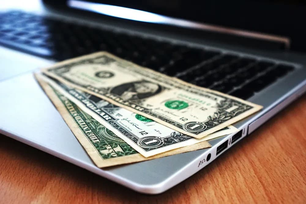 Governo cria regras para compras de até US$ 50 em sites internacionais