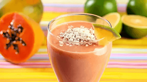Receita fácil: Batido de mamão cremoso e nutritivo