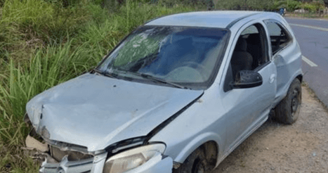 Ibirataia: Grave acidente é evitado por pouco na BA-120: Motorista sai Ileso após veículo perder controle
