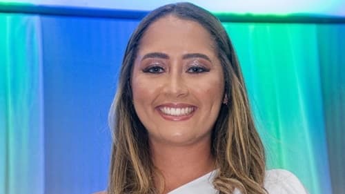 Ibirataia Notícias parabeniza Isabele Aragão pelo seu Aniversário!