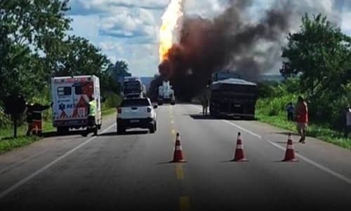 Caminhoneiro morre após caminhão tanque pegar fogo na BR-116