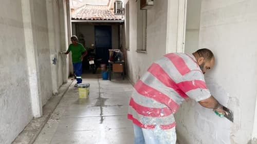 Ibirataia: Prefeitura realiza serviços de pintura na USF Ilton Lopes Leal