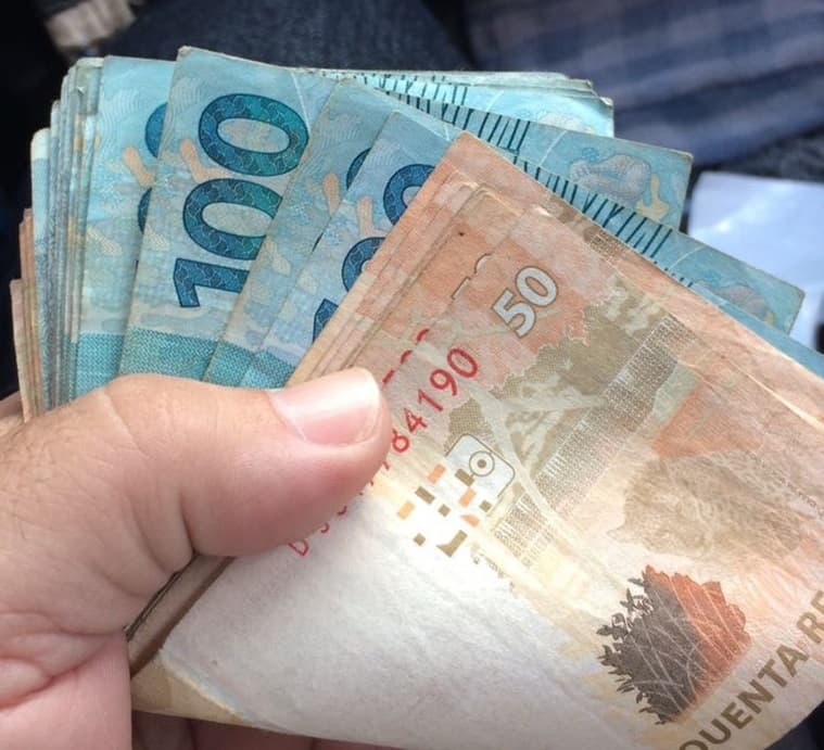 Ipiaú: Mototaxista encontra carteira com mais de R$ 1 mil, procura o dono e devolve dinheiro