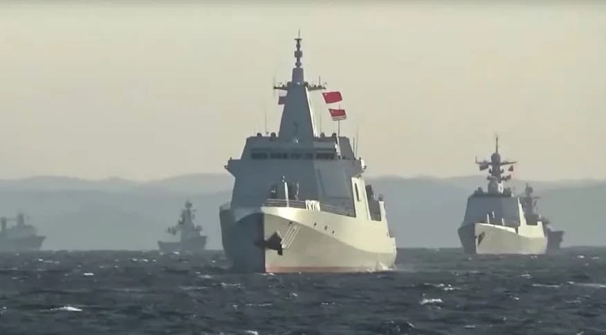 Navios de guerra da China e de Taiwan se movimentam em jogo de “gato e rato”