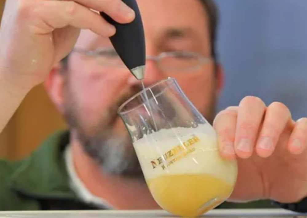 Cervejaria desenvolve cerveja em pó após dois anos de pesquisa