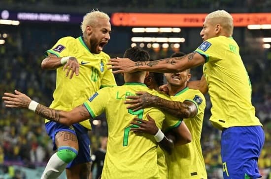 Com Brasil em campo, quartas de final da Copa começam nesta sexta
