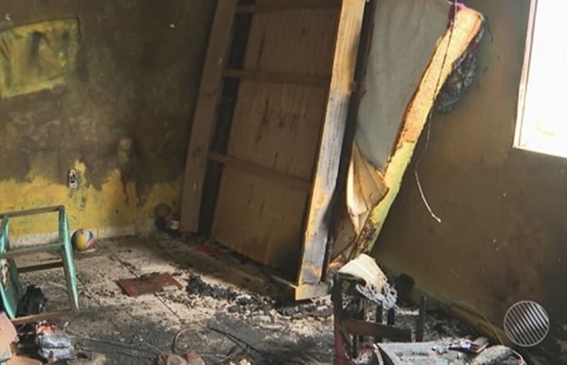 Criança de dois anos morre em incêndio em Itabuna, após ser deixada sozinha