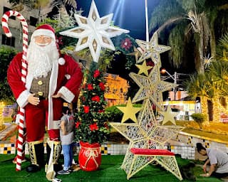 Prefeitura de Ibirataia dá início às decorações natalinas