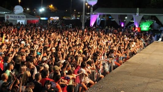 Decreto aumentará de 1,5 mil para 3 mil pessoas o limite de público em eventos, a partir de 3 de março
