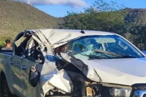 Prefeito e presidente de Câmara de Vereadores ficam feridos em acidente na BR-030
