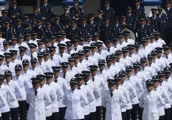 Mais de 1800 militares se recusaram a se vacinar contra Covid-19