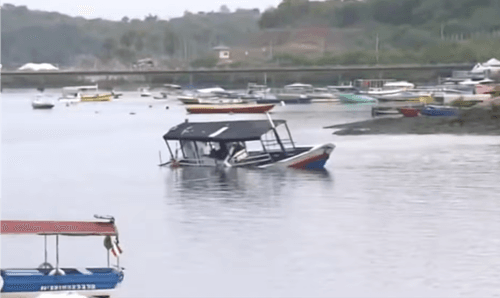Corpo de sétima vítima de barco que naufragou na Bahia é encontrado