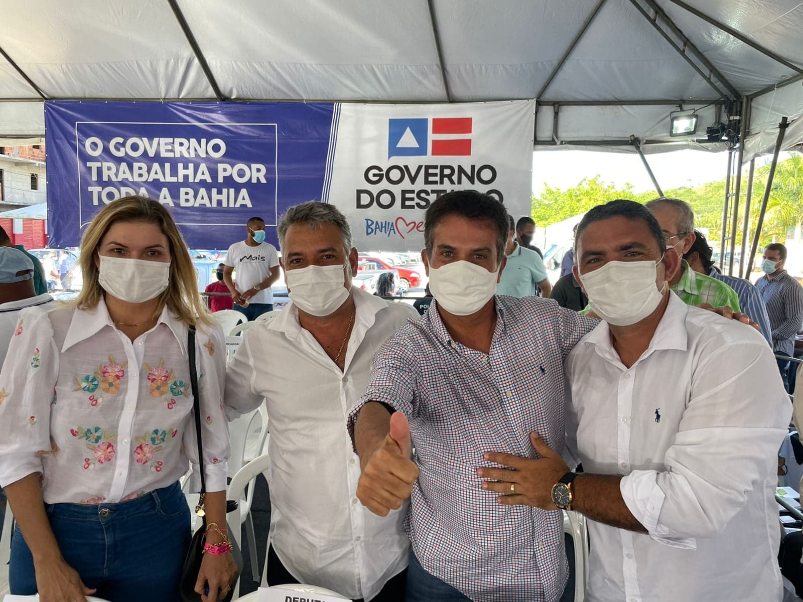 Prefeita de Ibirataia Ana Cléia acompanha visita do Governador Rui Costa em Ipiaú