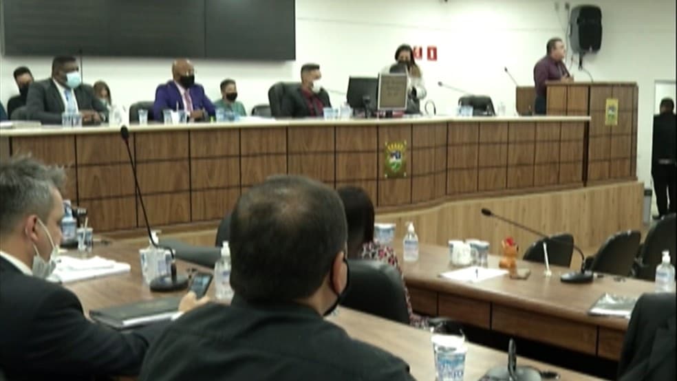 Câmara de Poá aprova em primeira votação redução do número de vereadores