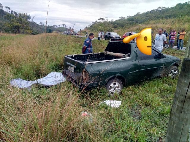 Idoso morre arremessado para longe do veículo em acidente na Ba