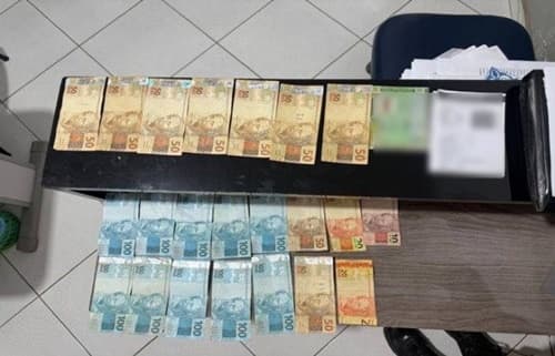 Motorista é preso por tentar subornar policiais durante fiscalização