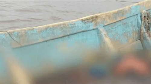Barco é encontrado à deriva com 20 corpos em estado de decomposição