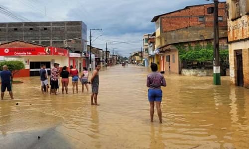 Muita chuva deixam desabrigados e desalojados na Bahia