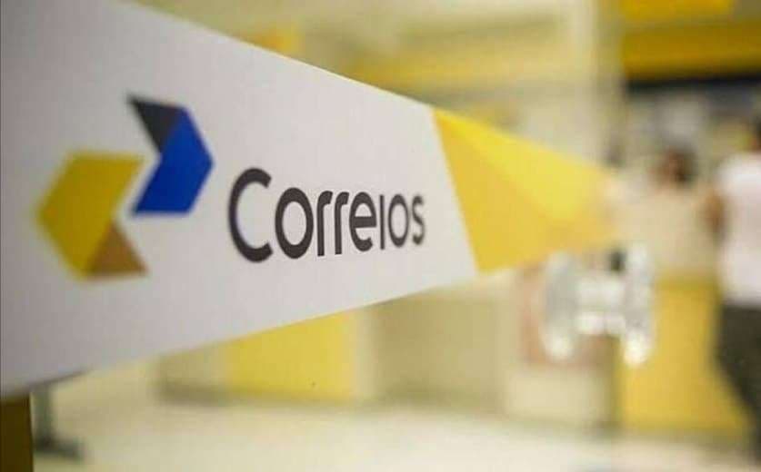 Presidente Lula suspende privatização dos Correios e outras estatais