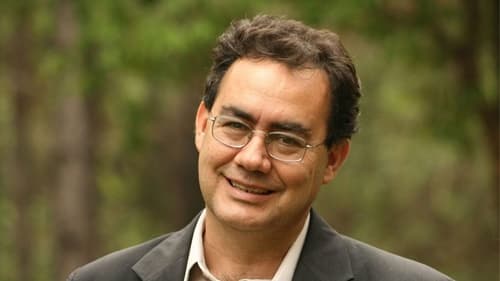 Augusto Cury critica polarização e diz que Brasil está “sequestrado” por Lula e Bolsonaro