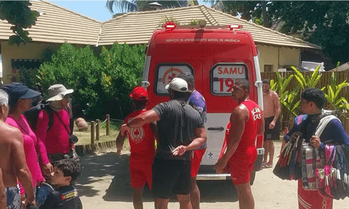 Homem morre afogado na praia de Taperapuã em Porto Seguro