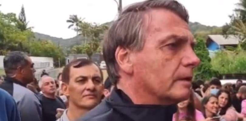 Bolsonaro é impedido de assistir jogo por não estar vacinado e fica revoltado