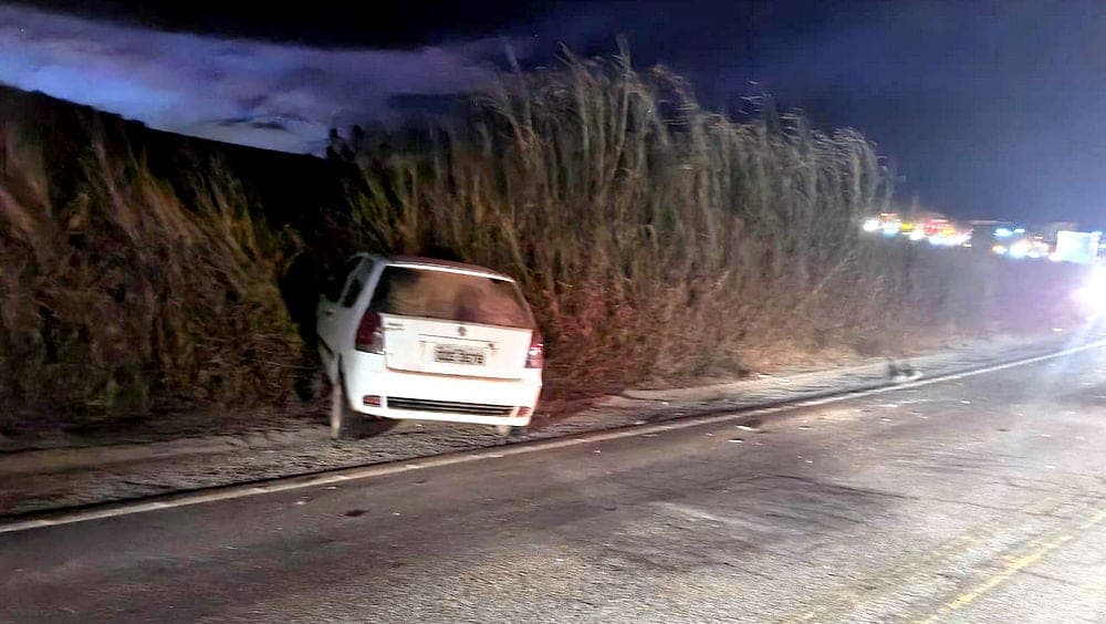 Motociclista morre durante colisão com carro na Curva da Visgueira no sul da Bahia.