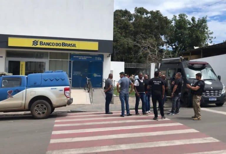 Criminosos roubaram cerca de R$ 1 milhão em assalto à agência na Bahia, diz delegado