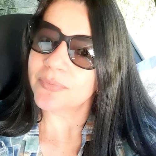 Mulher é morta com corte no pescoço em Arraial d’Ajuda; polícia investiga suspeita de feminicídio