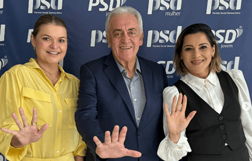 Ana Cléia ao lado da Pré-candidata a prefeita  Dra. Naiana  e parlamentares garantem R$ 700 Mil para Saúde de Ibirataia
