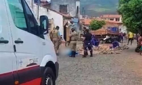 Homem é morto a tiros enquanto trabalhava na recuperação do calçamento