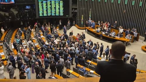 Deputados baianos revelam posição na votação da PEC do fim da escala 6x1