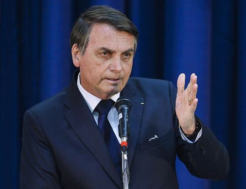 Bolsonaro comenta em rede social sobre atos de vandalismo em Brasília