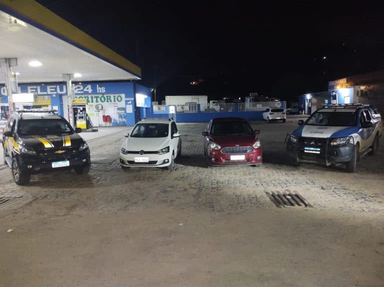 Carro roubado em Ipiaú foi recuperado pela PM em Itabuna; quadrilha foi presa