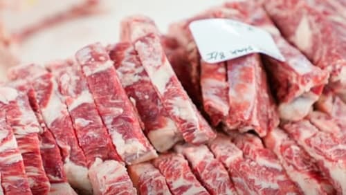Alta dos alimentos pesa no bolso e deve continuar em 2025