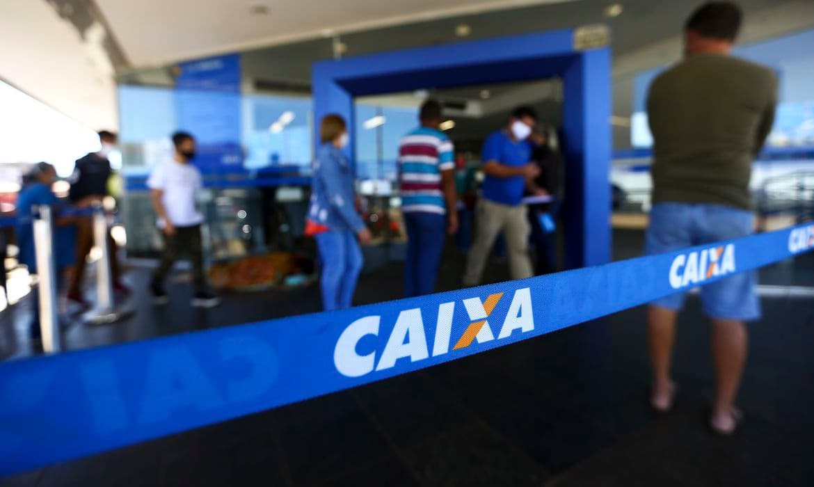Começa hoje pagamento do abono salarial da iniciativa privada