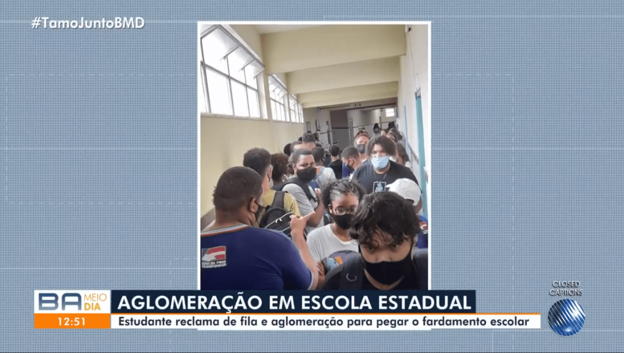 Estudante registra cenas de aglomeração em escola estadual de Salvador