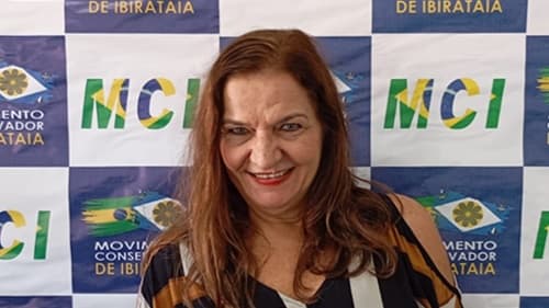 Artista Plástica Rita de Cássia anuncia pré-candidatura a vereadora de Ibirataia