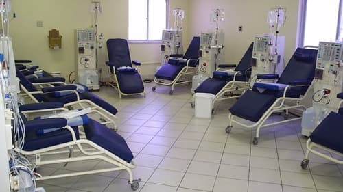 Referência em hemodiálise, Centro de Doenças Renais de Jequié completa 29 anos e anuncia expansão no atendimento ao SUS