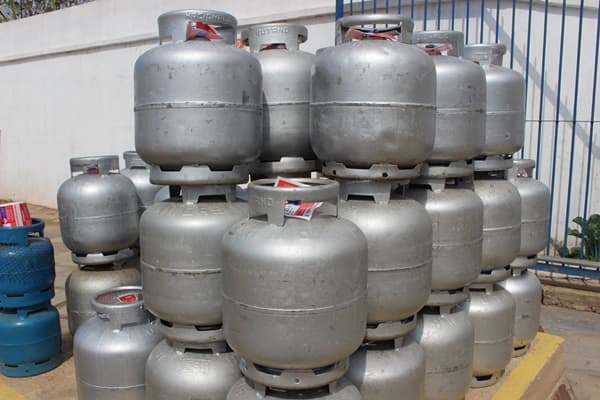 Manutenção na Refinaria de Mataripe provoca desabastecimento de gás na Bahia