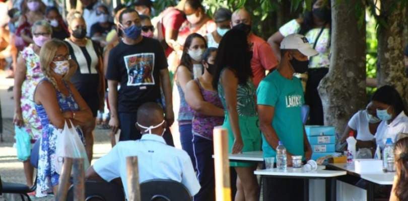 Infectologista alerta sobre 3ª onda da Covid-19 em Salvador e cuidados mesmo após vacinação