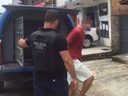 Professor de escola de futebol é condenado a mais de 80 anos de prisão por estuprar alunos em Porto Seguro