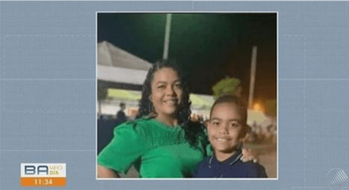 Mãe e filho morrem após carro capotar em rodovia na Bahia