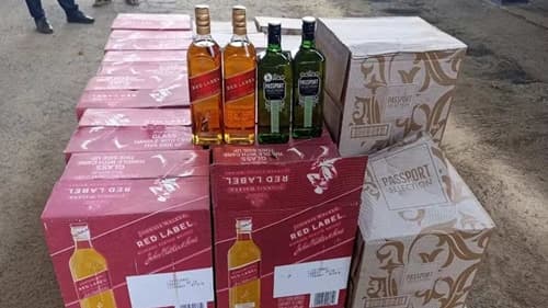 Carga de Uísque de Procedência Duvidosa Apreendida na BR-116 em Feira de Santana
